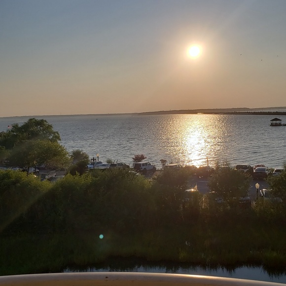 Meet your Posher, Hi I’m Danielle - Picture 3 of 3